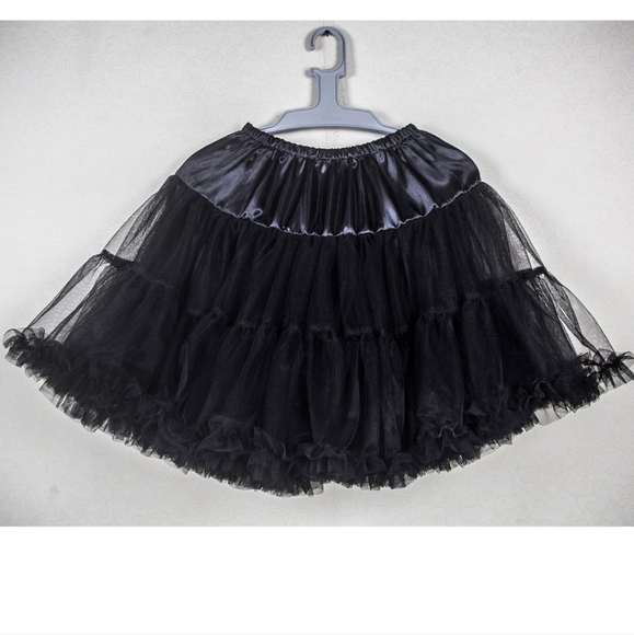 18-inch Underskirt Princess Puffy Mini Skirt NWOT - Picture 2 of 2